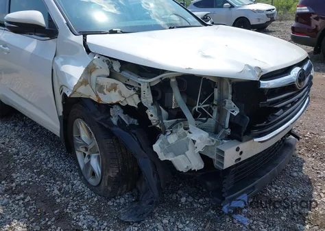 2015 Toyota Highlander Limited Platinum V6 из США, поврежденный, VIN 5TDDKRFH1FS126385